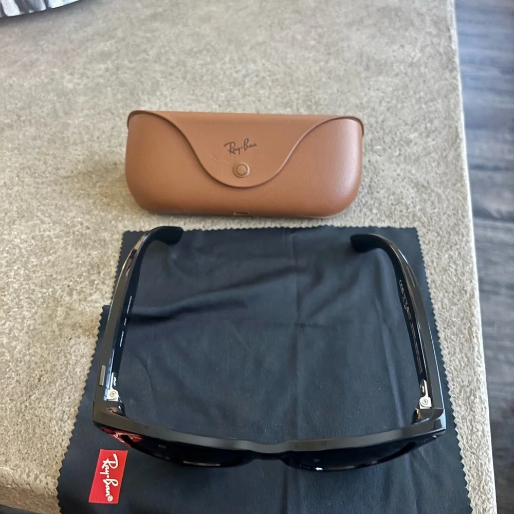 Ray-Ban Black Sunglasses with Tan Case